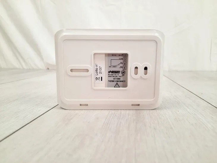 vemer-ve715900-cyfrowy-termostat-scienny-gsm-rodzaj-termostat-marka-vemer