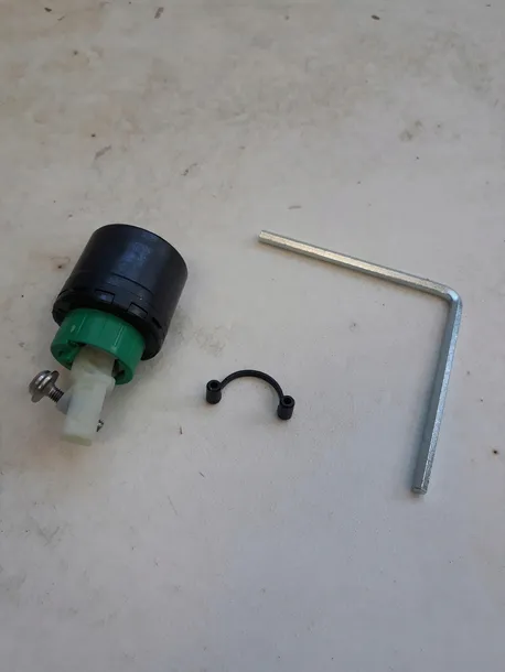kartusz-kompletny-hansgrohe-92730000-kod-producenta-92730000