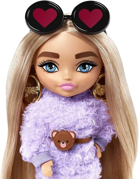 barbie-extra-minis-lalka-w-fioletowym-futrze-waga-z-opakowaniem-0-146-kg