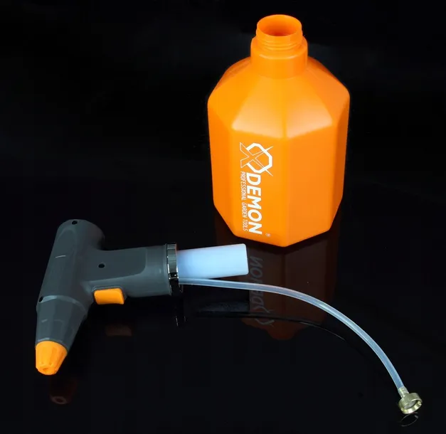 opryskiwacz-akumulatorowy-1l-ogrodowy-usb-c-bateria-li-ion-regulowana-dysza-zasieg-rozpylania-1-cm