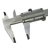 geko-suwmiarka-noniuszowa-dwuszczekowa-etui-analogowa-0-300mm-0-02mm-maksymalny-zakres-pomiaru-300-mm
