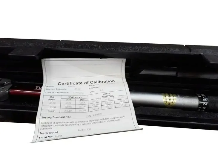klucz-dynamometryczny-tvardy-t00022-waga-z-opakowaniem-1-kg-kod-producenta-t00022