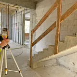nivel-system-laser-krzyzowy-3d-czerwony-bluetooth-akcesoria-walizka-cl3r-waga-0-89-kg