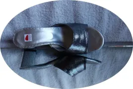 klapki-na-szeroka-stope-podbicie-tegosc-h-nr-38
