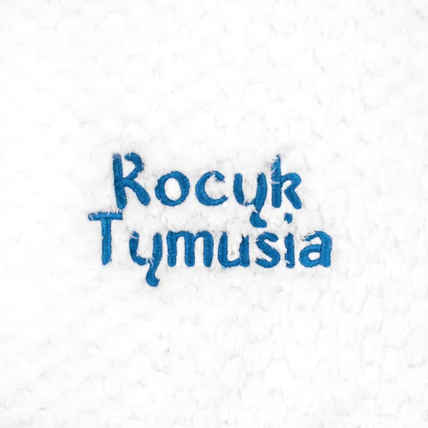 koc-bialy-do-chrztu-ze-stopkami-haft-imie-dziecka-i-data-w-torbie-szerokosc-produktu-90-cm