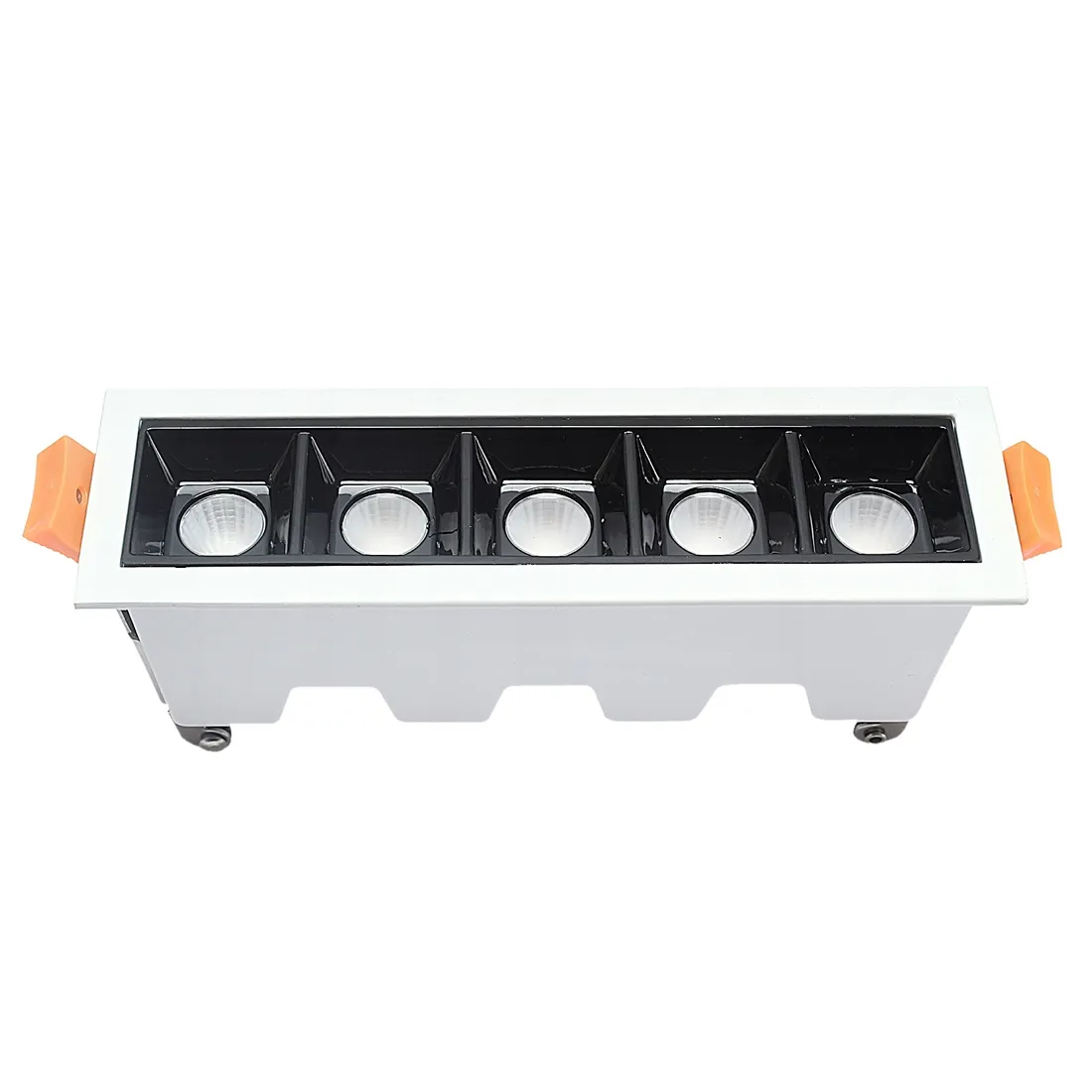 spot-kwadratowy-syntron-bialy