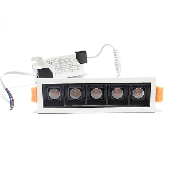 spot-kwadratowy-syntron-bialy-waga-z-opakowaniem-0-29-kg