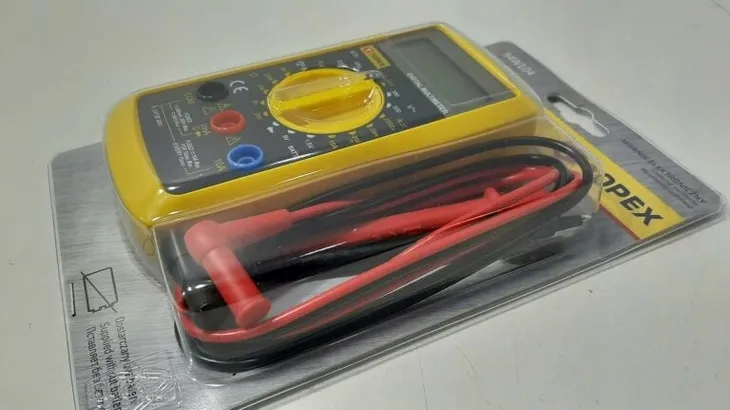 multimetr-reczny-topex-94w104-waga-z-opakowaniem-0-15-kg