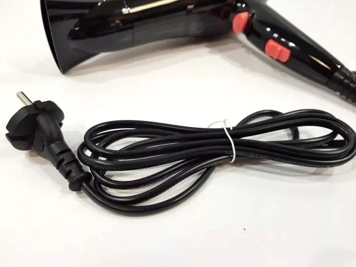 suszarka-remington-d2000-moc-1900-w