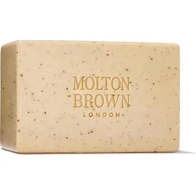 mydlo-do-ciala-molton-brown
