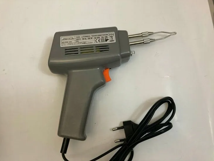 sthor-lutownica-transformatorowa-100w-akcesoria-zestaw-w-walizce-79354-waga-urzadzenia-1-1-kg