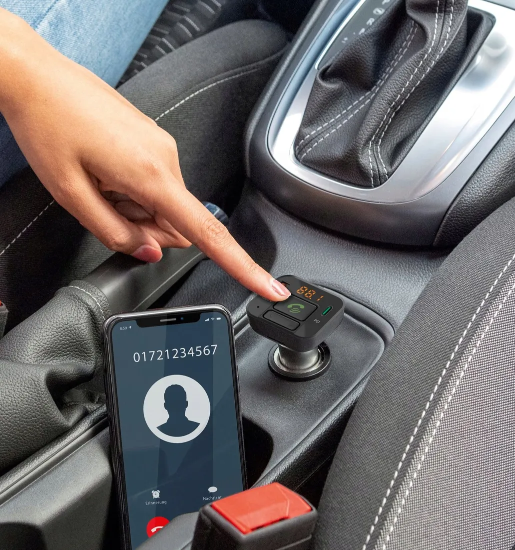 transmiter-samochodowy-fm-hama-transmiter-fm-bluetooth-hama