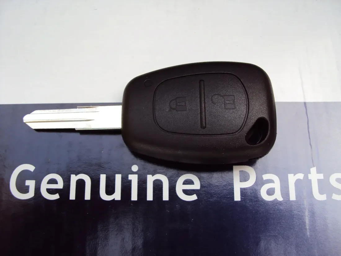 obudowa-kluczyk-pilot-renault-kangoo-trafic-master