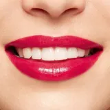 clarins-joli-rouge-brillant-pomadka-do-ust-754s-deep-red-35g-wlasciwosci-nawilzajace