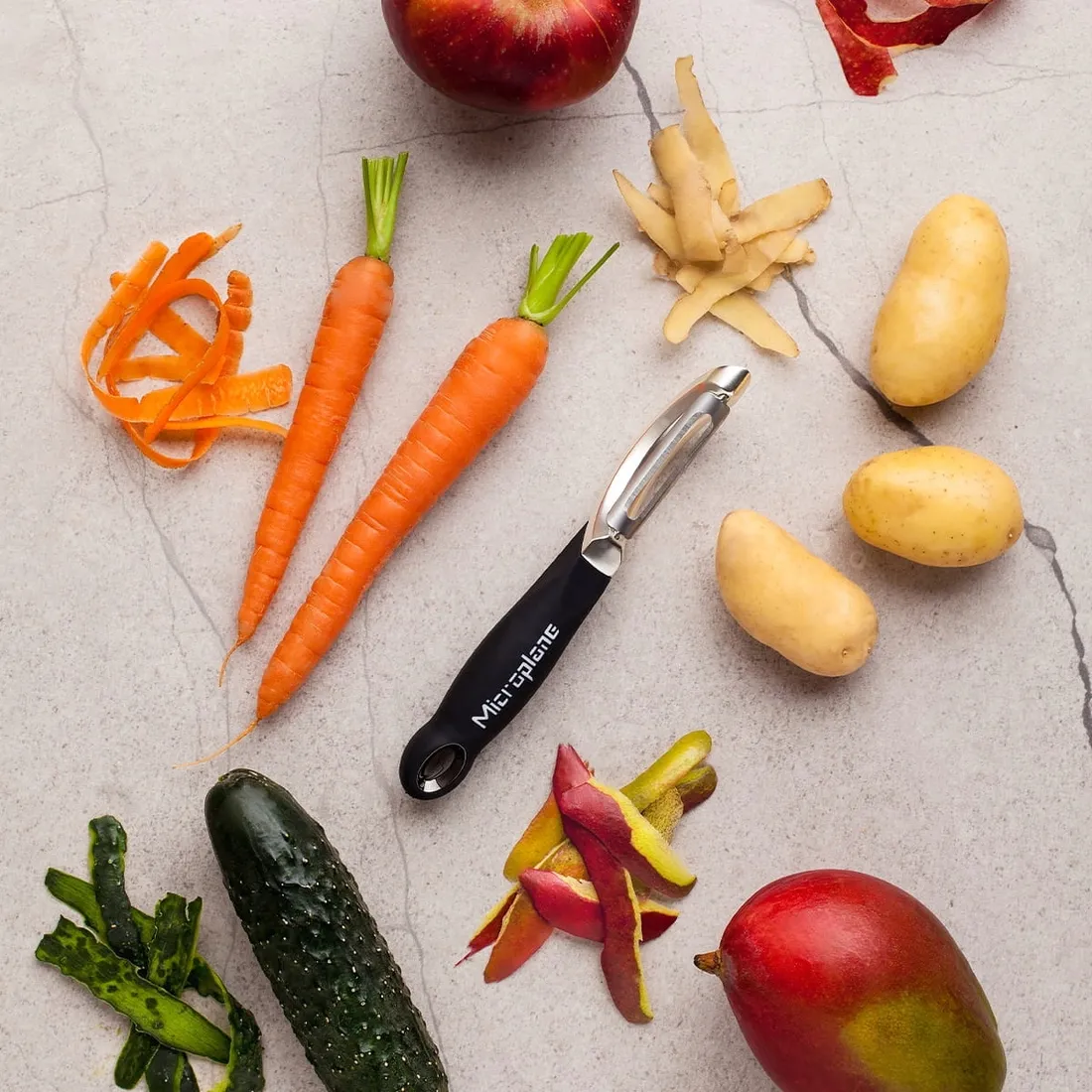 microplane-specialty-obieraczka-do-warzyw-czarna-oryginal-rodzaj-obieraczka-pionowa