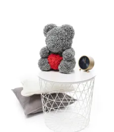 rose-bear-mis-z-roz-prezent-upominek-40cm-szary-z-czerwonym-sercem