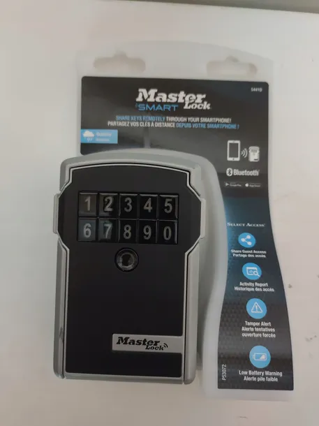kasetka-bluetooth-masterlock-na-klucze-waga-z-opakowaniem-1-kg