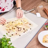 roesle-mata-silikonowa-68x53cm-stolnica-z-podzialka-waga-z-opakowaniem-0-2-kg