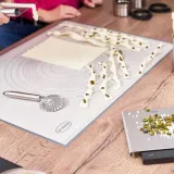 roesle-mata-silikonowa-68x53cm-stolnica-z-podzialka-szerokosc-produktu-53-cm