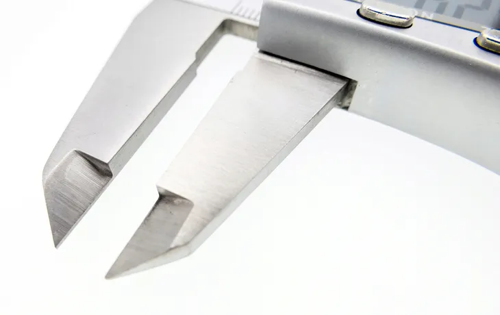 schmith-suwmiarka-elektroniczna-cyfrowa-wyswietlacz-lcd-150mm-etui-ssuw-c-waga-z-opakowaniem-0-36-kg