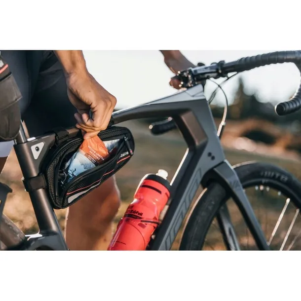 torba-rowerowa-pod-rame-zefal-bikepacking-z-frame-pack-czarna-dlugosc-27-cm