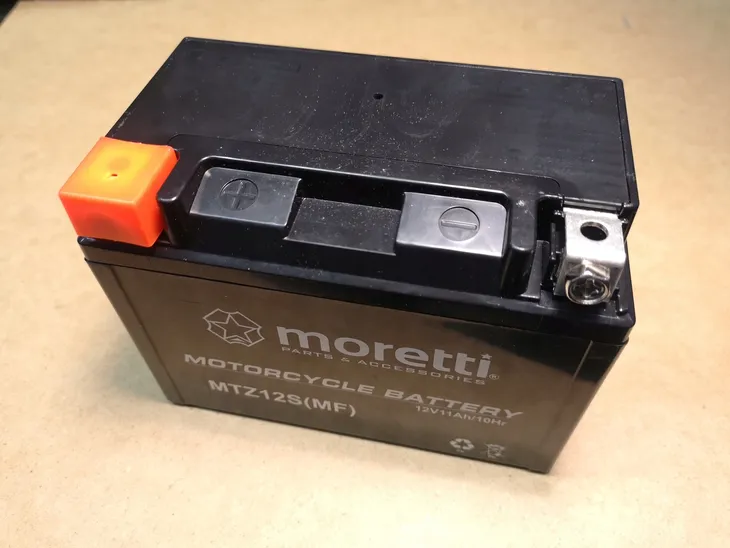 akumulator-moretti-agm-12v-11ah-mtz12s-biegunowosc-lewy