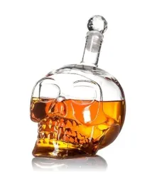 karafka-szklana-do-whisky-czaszka-700-ml
