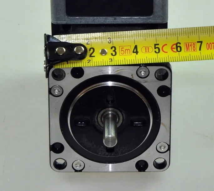 silnik-schneider-ils1v572s1026-rodzaj-silnika-elektryczny