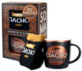 kubek-skarpetki-najlepsze-ciacho-w-miescie-przenet-dla-kazdego-faceta