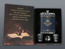 zestaw-prezentowy-ksiazka-piersiowka-240-ml-2-kieliszki-lejek-vip-4134
