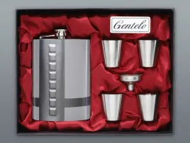 piersiowka-240-ml-4-kieliszki-lejek-fajny-zestaw-dla-faceta-kostka-4118