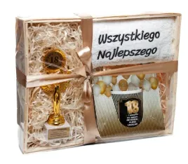 prezent-na-urodziny-18-99-zestaw-recznik-kubek-statuetka