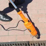 wypalarka-do-chwastow-2000w-dysze-kd10399-marka-kraftanddele-temperatura-maksymalna-600-c