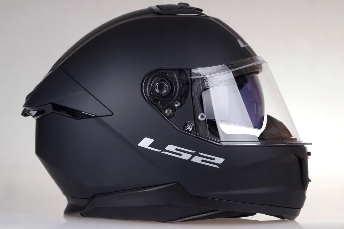 kask-integralny-ls2-ff808-stream-ii-solid-matt-black-homologacja-ece-22-06
