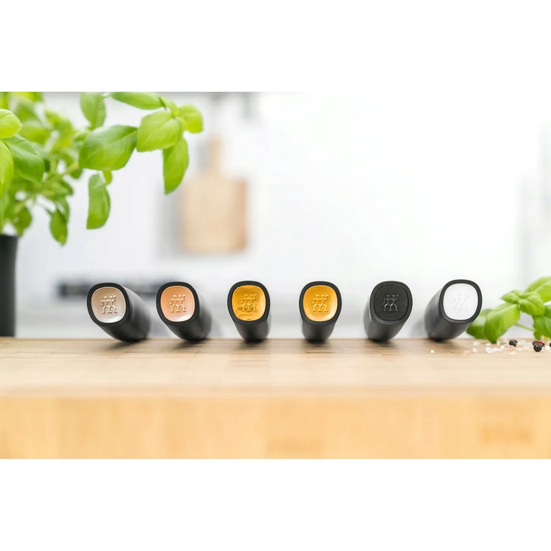 noz-do-miesa-zwilling-16-cm