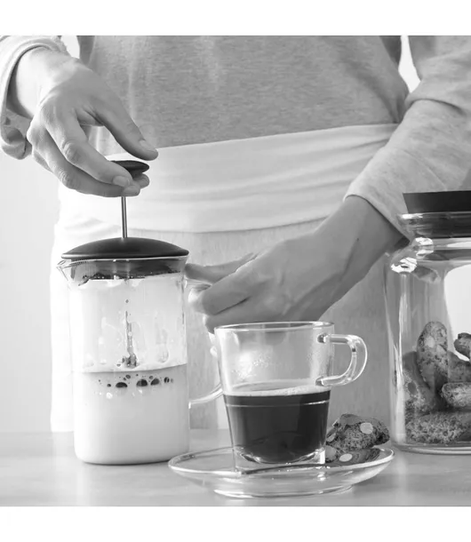 leonardo-zaparzacz-tlokowy-do-kawy-1l-caffe-per-me-marka-leonardo-england