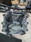 kosz-rowerowy-przod-materialowy-szary-rodzaj-kosza-na-kierownice-do-kierownicy