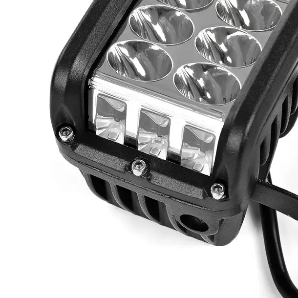 lampy-robocze-km-ka-la-l0061-strumien-swietlny-4400-lm