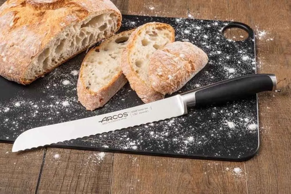 noz-do-pieczywa-arcos-22-cm