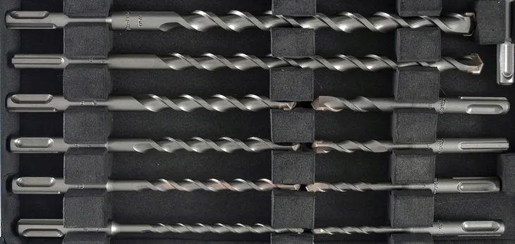 mlotowiertarka-hikoki-sds-plus-830-w-maksymalna-moc-830-w