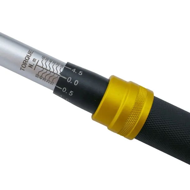 klucz-dynamometryczny-pro-technik-kdyn4-waga-z-opakowaniem-0-48-kg