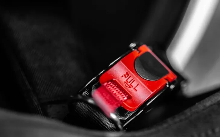 kask-origine-palio-2-0-solid-white-gloss-s-rodzaj-zapiecia-mikrometryczne