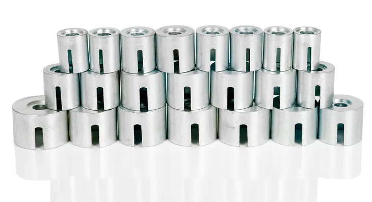 zestaw-sciagacz-do-tulei-i-wahaczy-27el-m10-m18-walizka-silver-s10973-waga-z-opakowaniem-17-7-kg-marka-silver