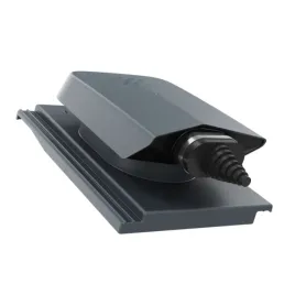 przejscie-solarne-dachowe-kabli-solarnych-benders-carisma-antracyt