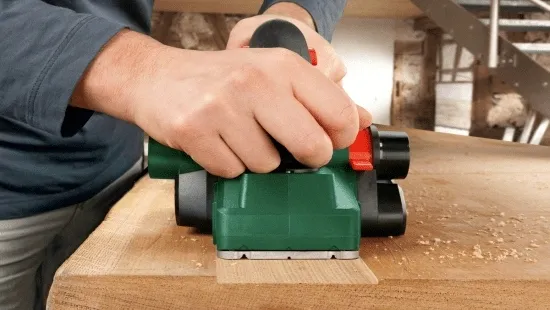 strug-elektryczny-680w-pho-2000-bosch-szerokosc-strugania-82-mm