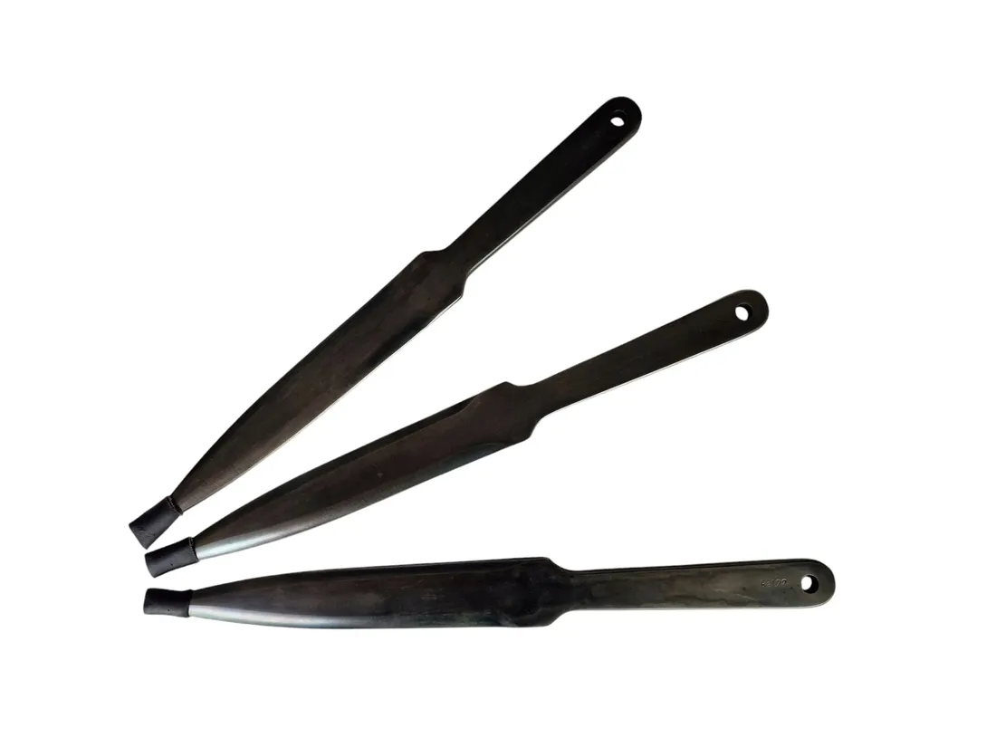 noz-kal22-lider-czarny-waga-z-opakowaniem-0-77-kg