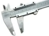suwmiarka-analogowa-noniuszowa-z-etui-solidna-precyzyjna-002mm-300mm-c3429-dokladnosc-pomiaru-0-02-mm