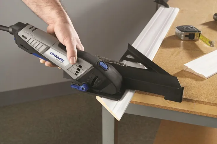 prowadnica-dremel-dsm-840-waga-z-opakowaniem-0-2-kg