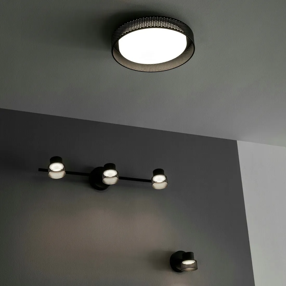 reflektor-yamba-czarny-ip44-led-inspire