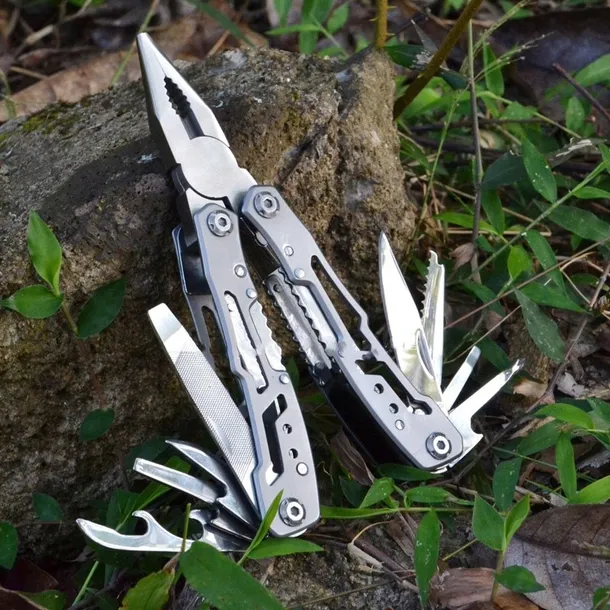 multitool-azymut-giewon-14-narzedzi-kod-producenta-h2038